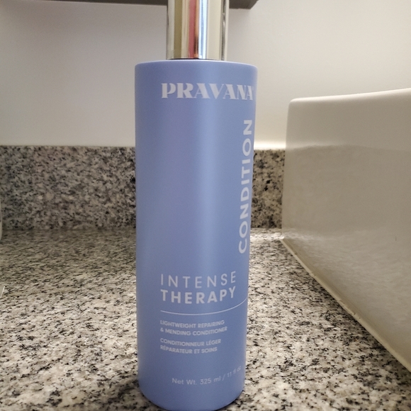 Pravana Lightweight Repairing and Mending Conditioner - Picture 2 of 2